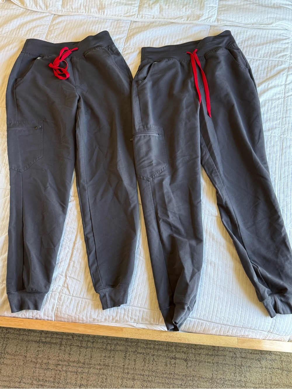 Set of Zamora high waisted joggers charcoal